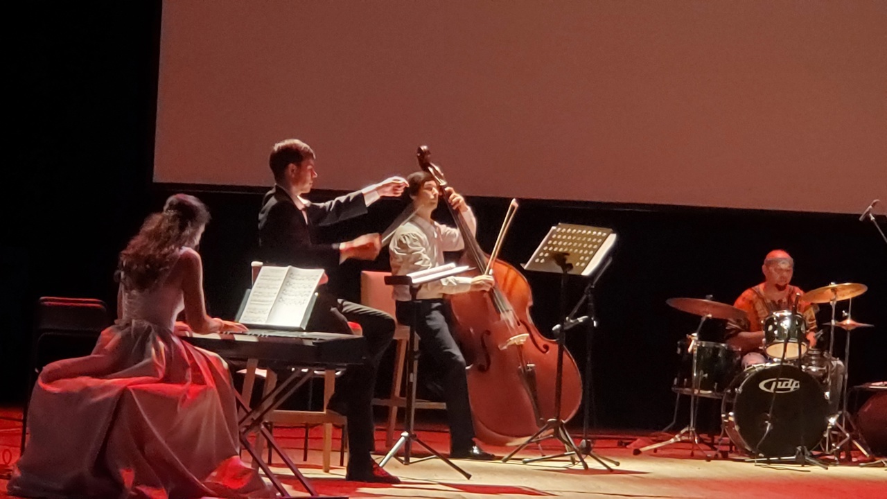 Музыкальный мир аниме Cinema Projects' Orchestra