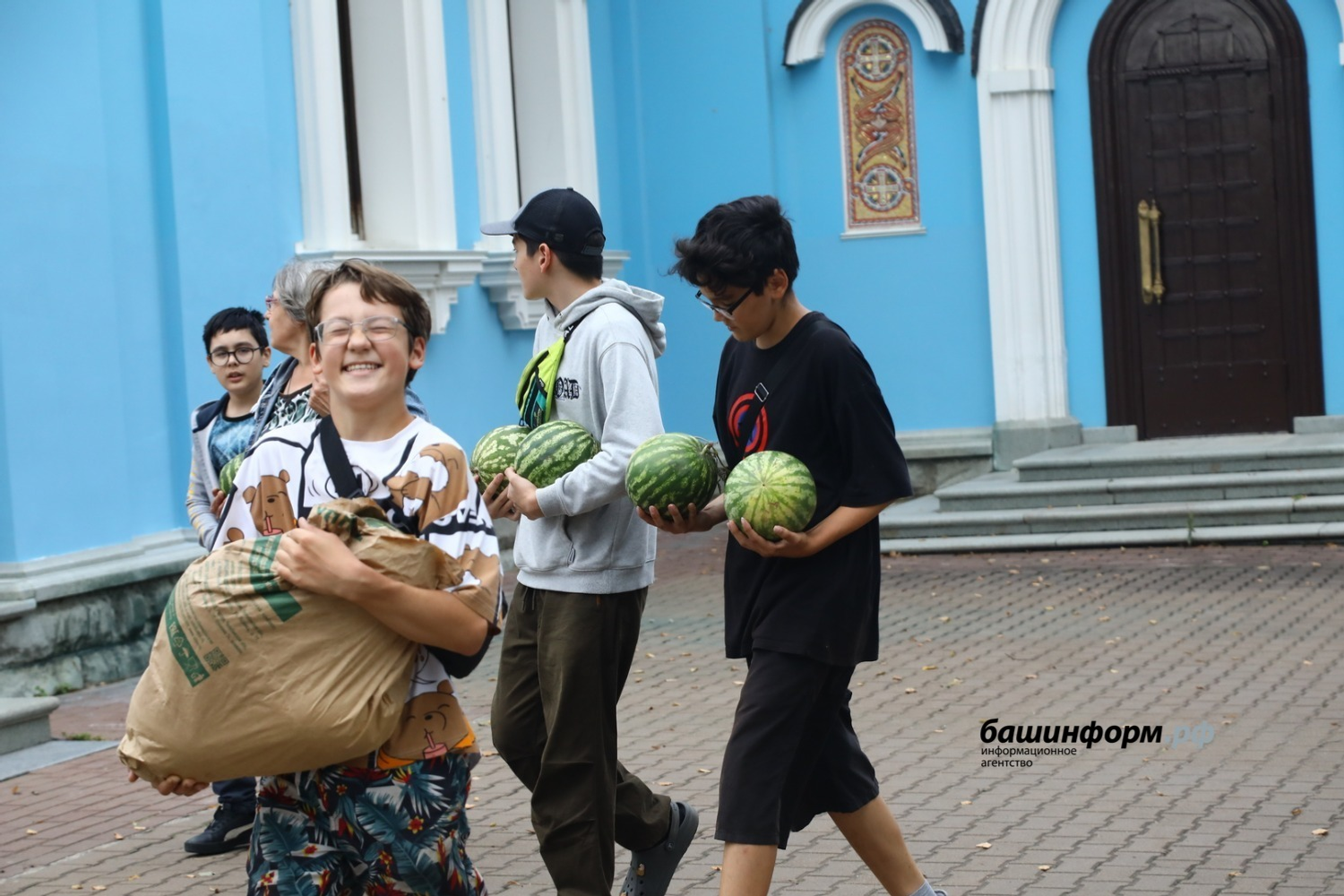 В Башкирии собору пожертвовали целую фуру арбузов