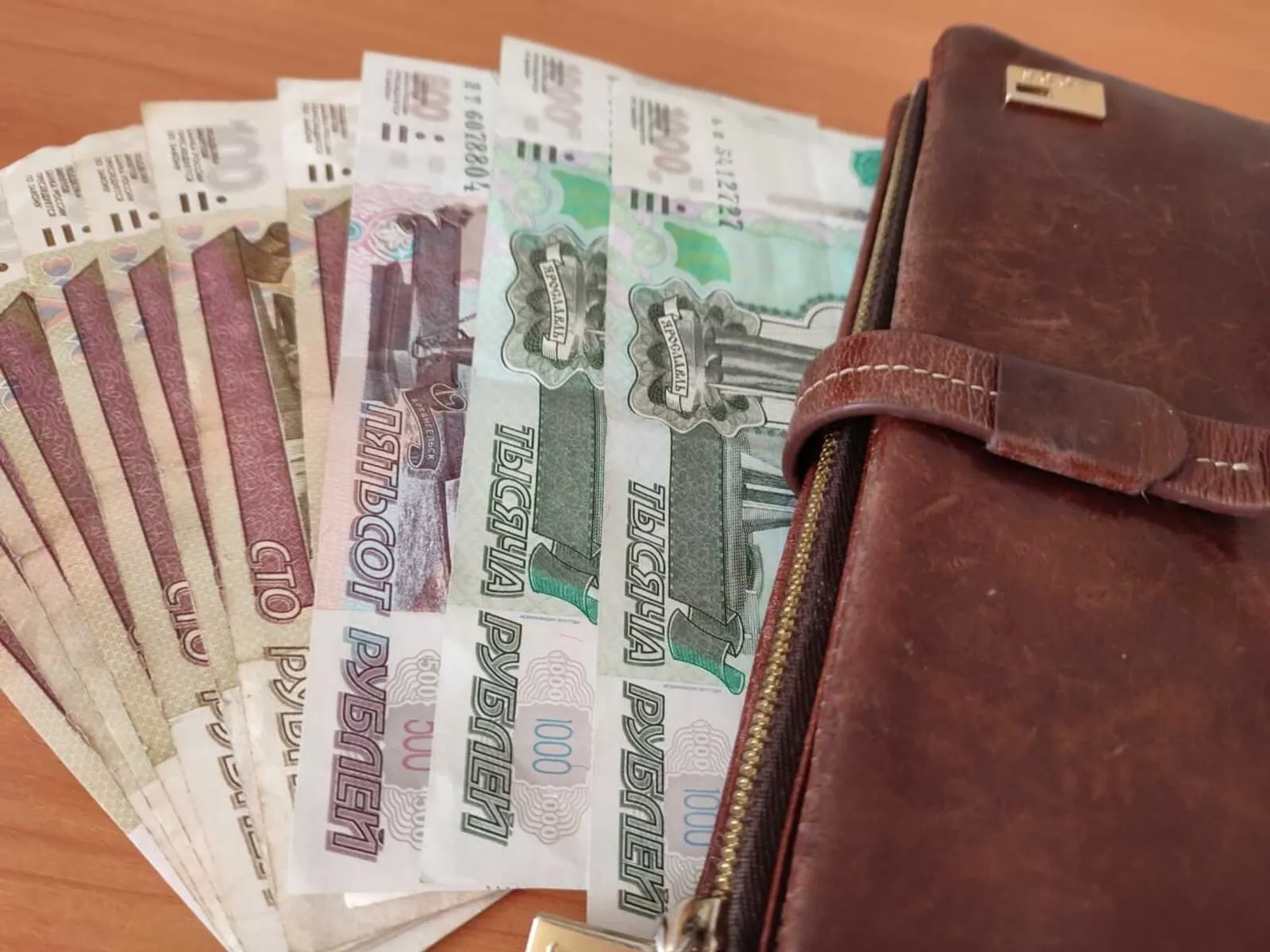 В Башкирии директор школы четыре года платила зарплату «мёртвой душе»