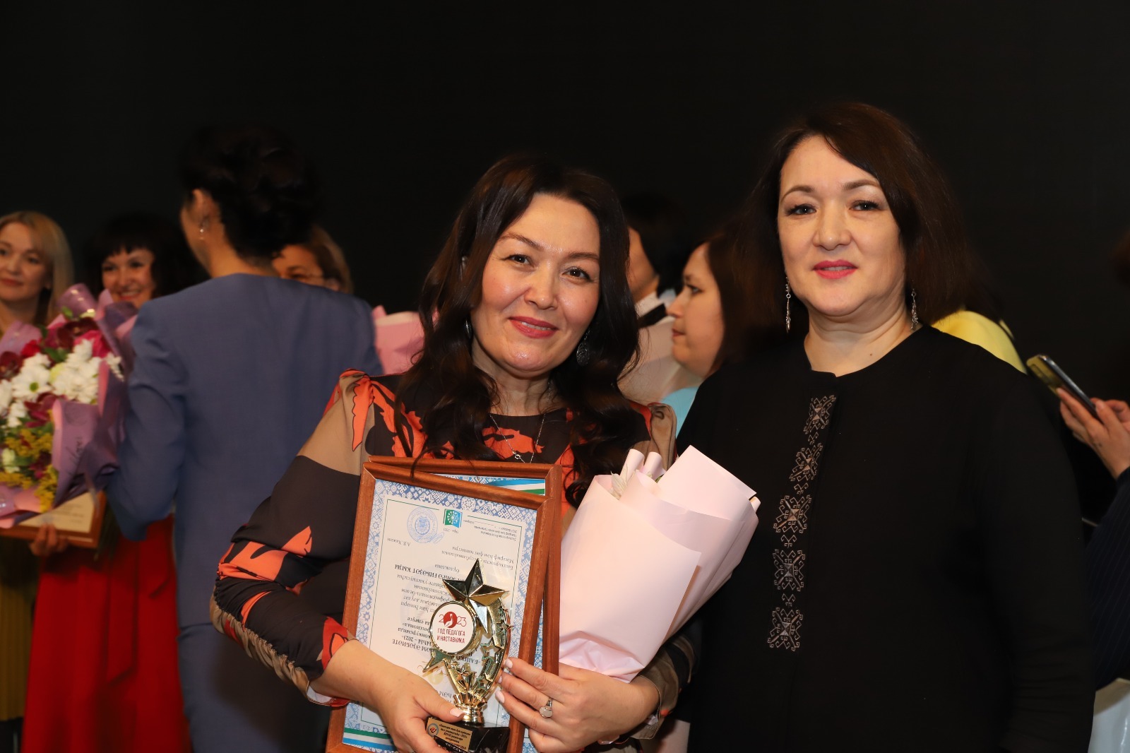 Преподаватель башкирского языка и литературы из Стерлитамака стала победителем нескольких номинаций  конкурса «Учитель года башкирского языка и литературы»