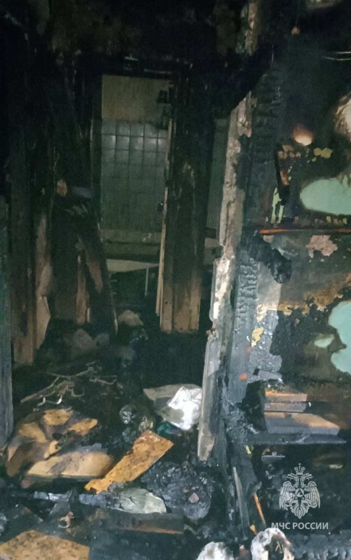 В Стерлитамаке пожарные спасли из горящей многоэтажки 21 жильца