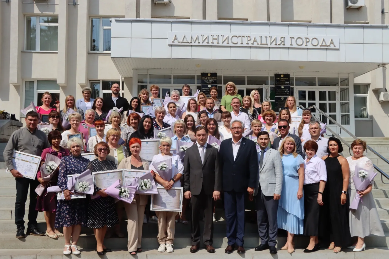С Днём работников торговли!
