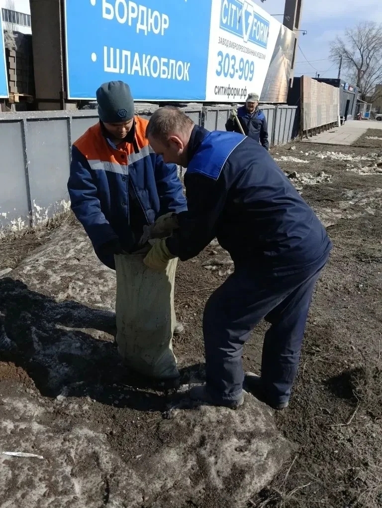 В Стерлитамаке продолжаются субботники