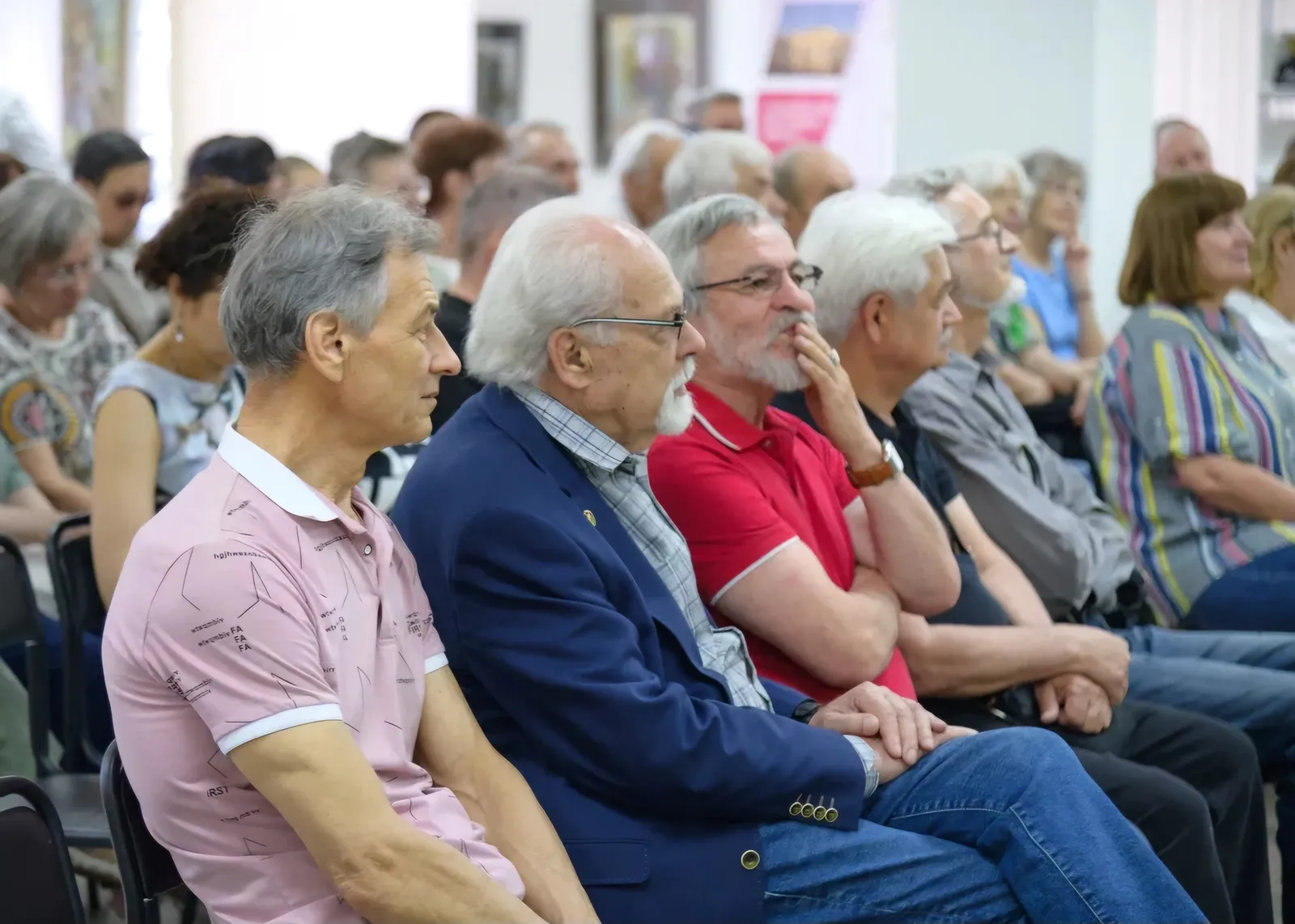 Выставки - в подарок любимому городу