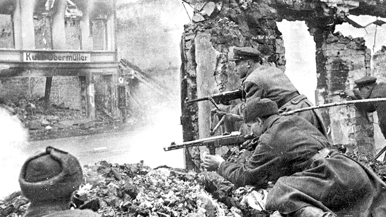 Гитлер заплакал