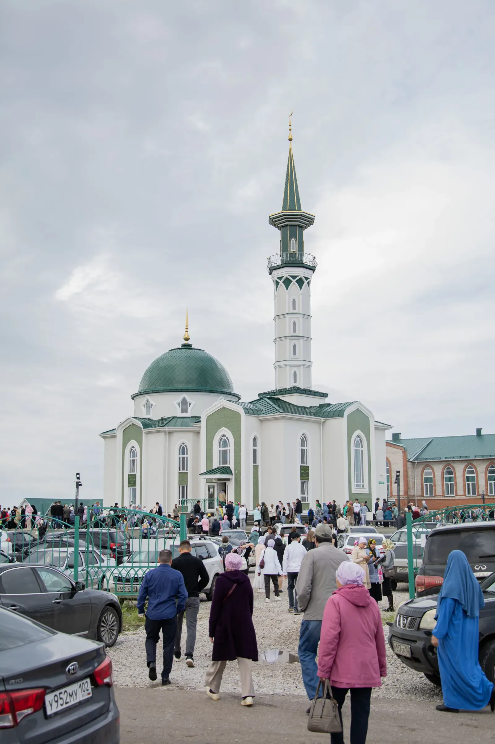 Ришад-хазрат поздравляет с праздником Курбан-байрам