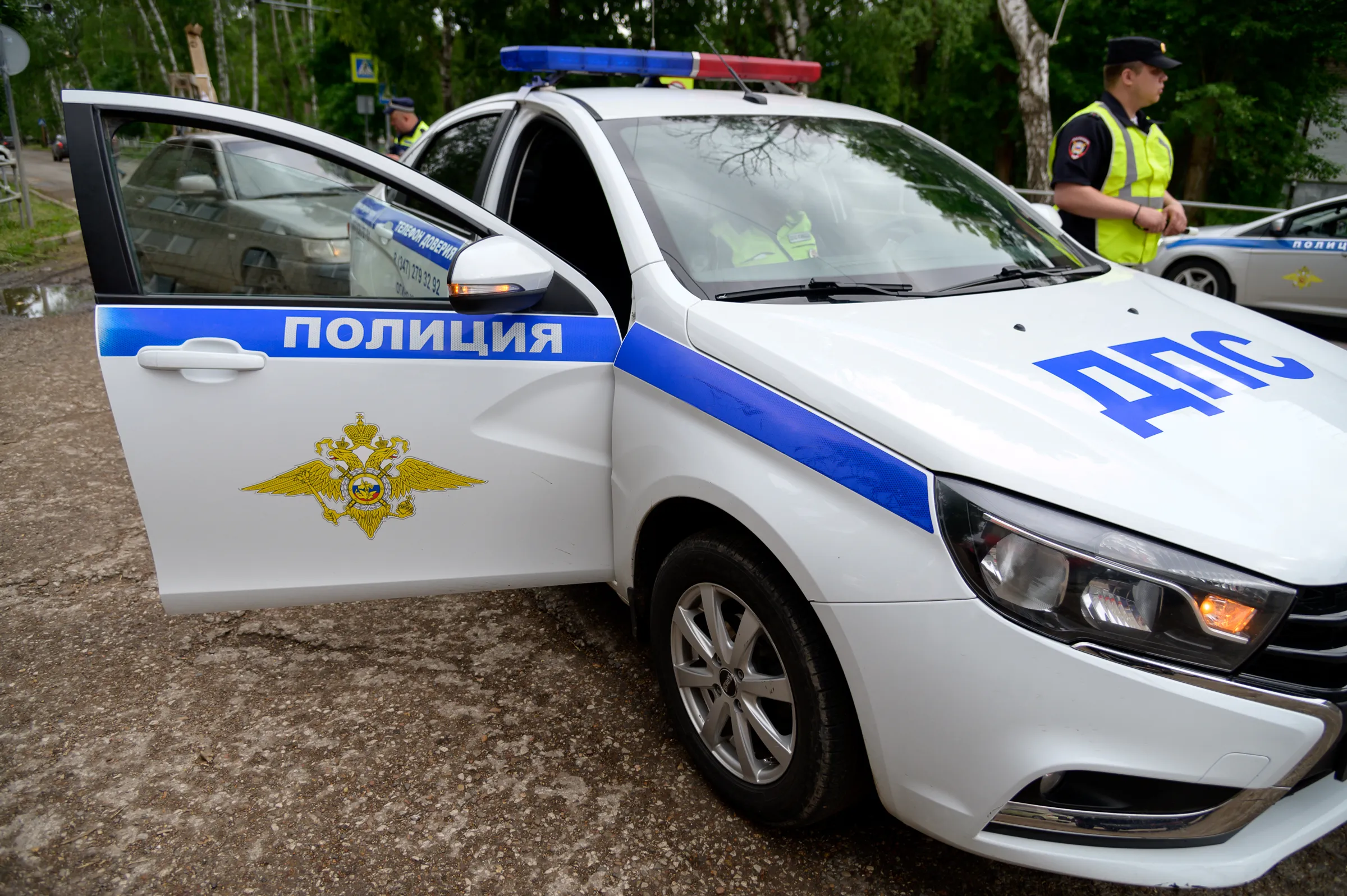 В центре внимания — подростки на дороге