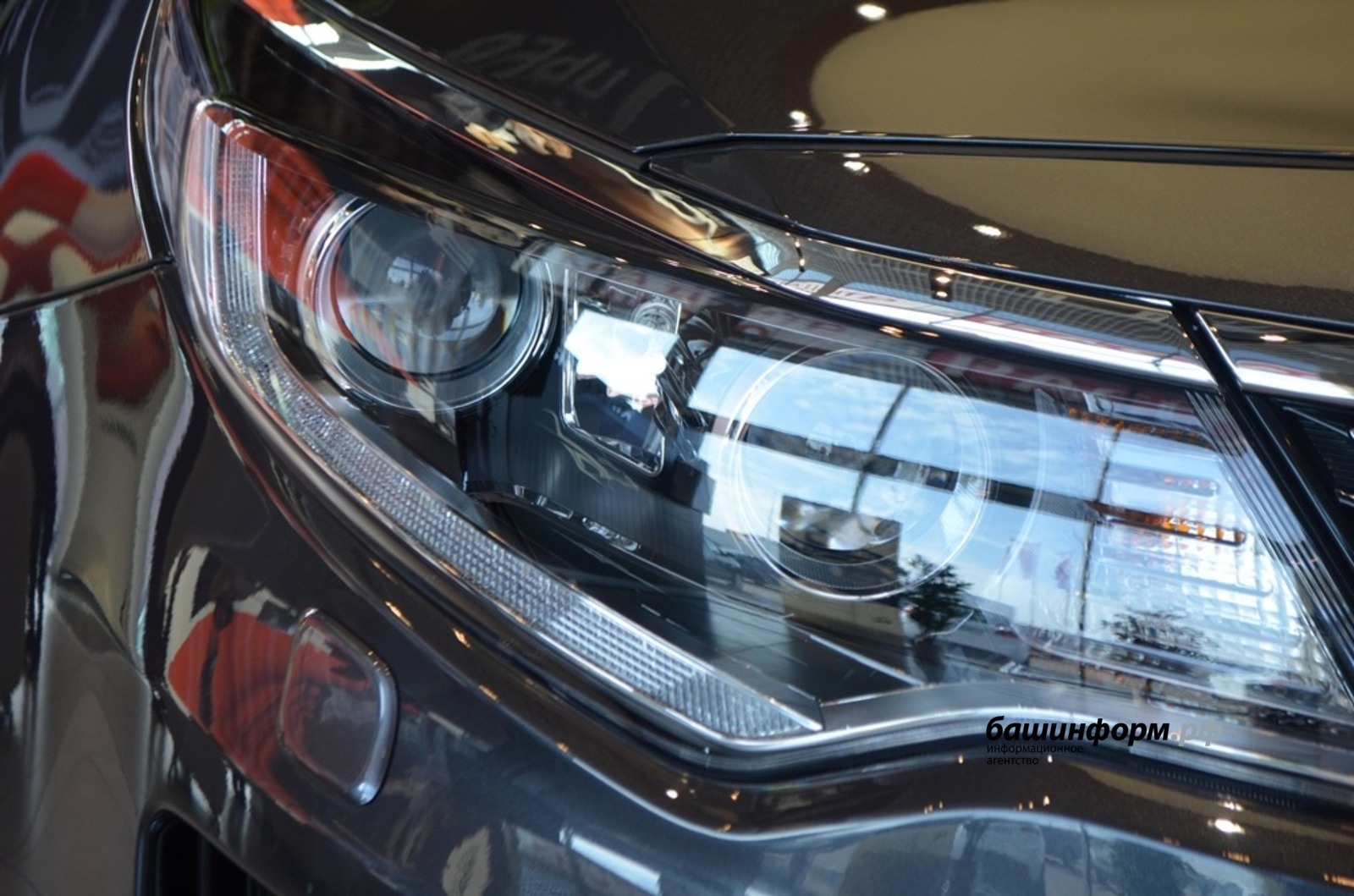 Житель Башкирии перевел мошенникам 300 тысяч рублей при покупке авто онлайн