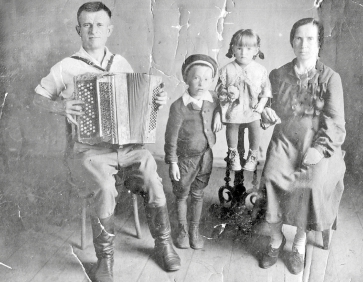 О командире пулемётного взвода Михаиле Евдокимове