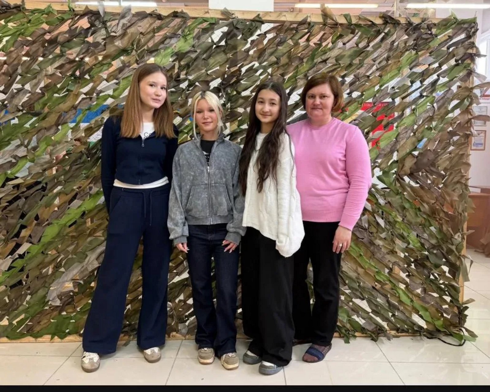 Дворец пионеров и школьников – для фронта и победы