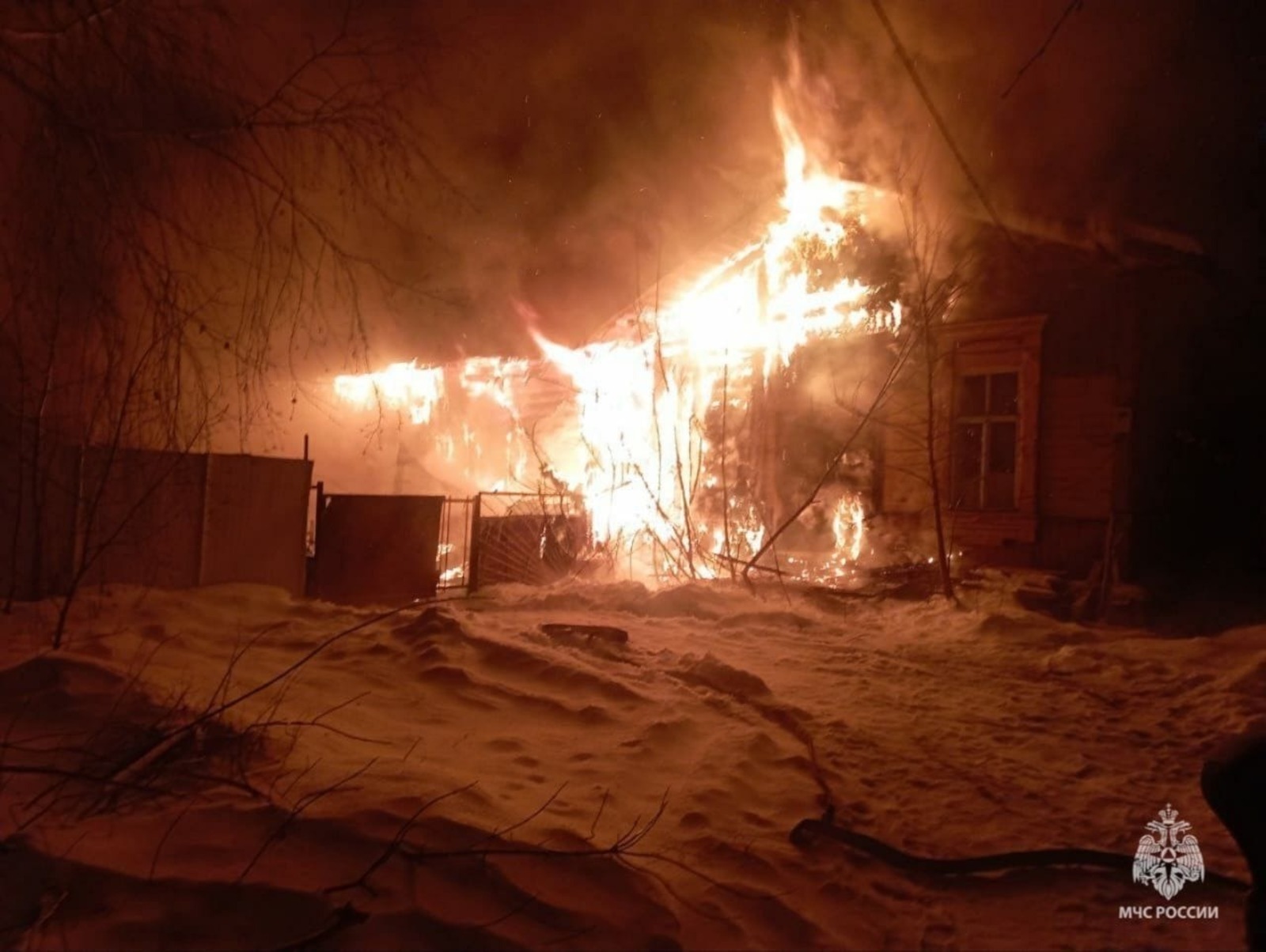 Крупный пожар в Башкирии оставил 6 семей без крыши над головой