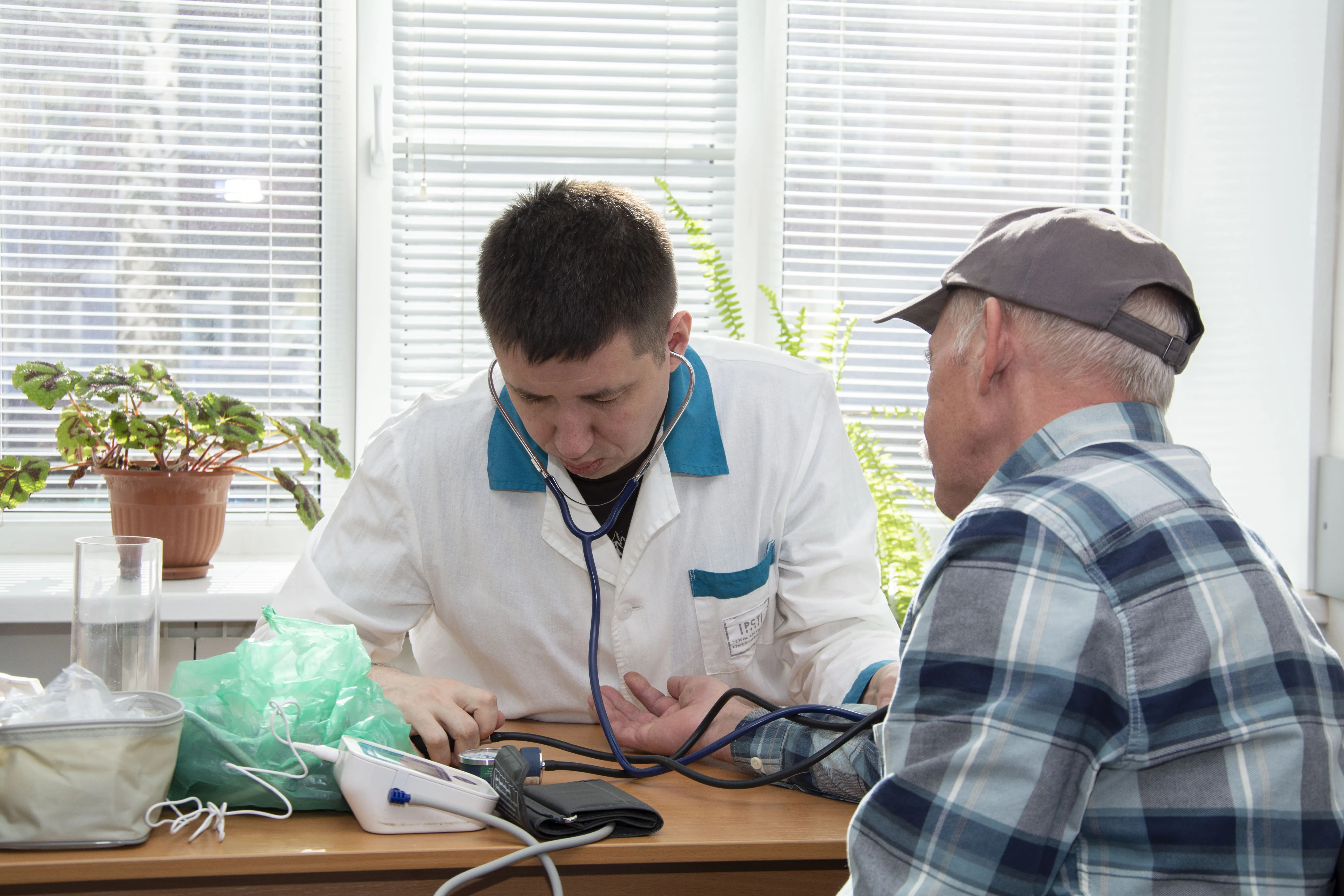 В Стерлитамаке проходит акция по проверке тонометров