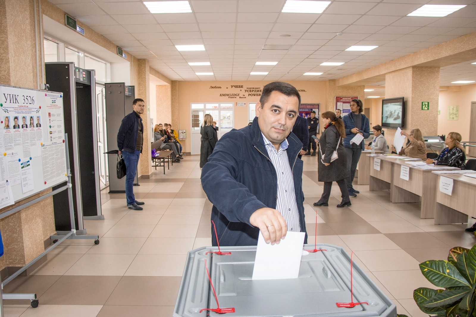 Глава администрации Стерлитамака проголосовал на выборах в Госсобрание РБ