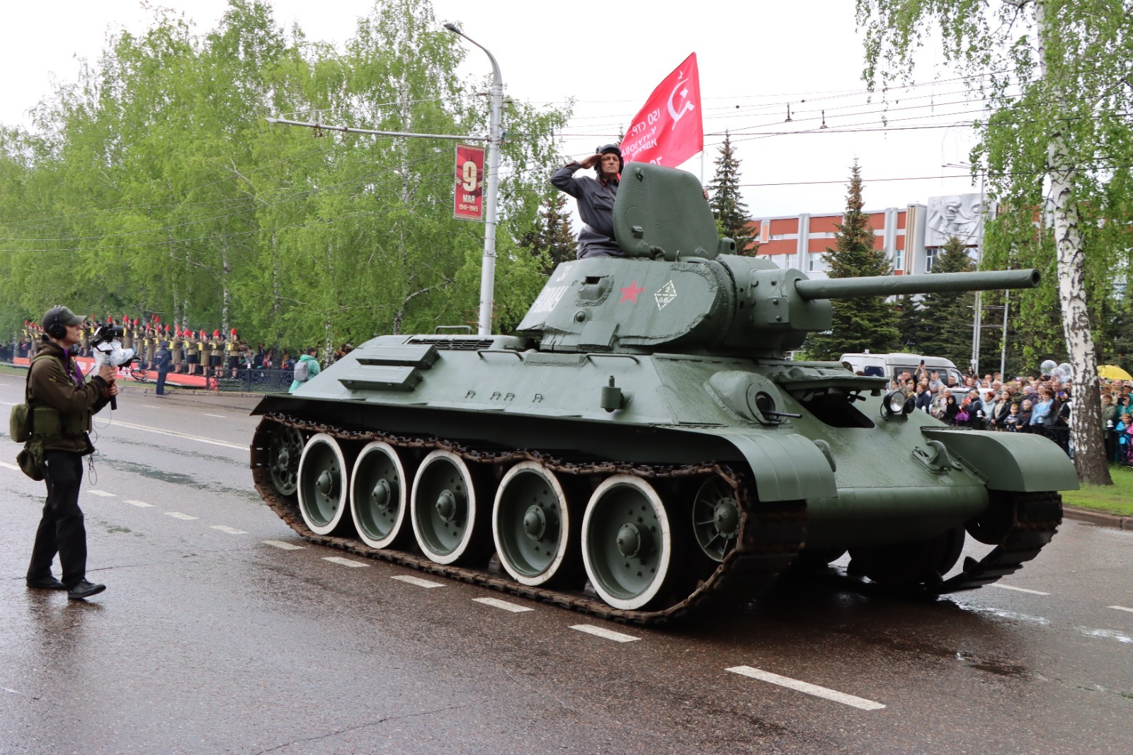 От «Виллисов» до «Тополя»