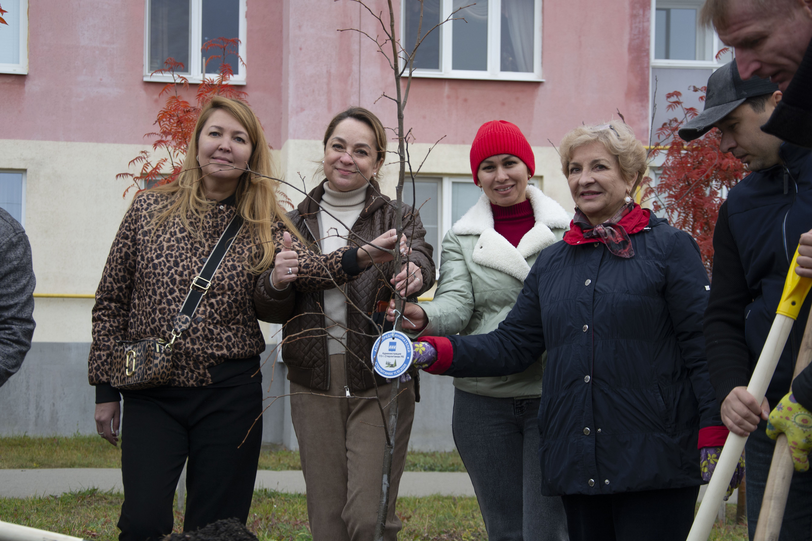 В Стерлитамаке высажена «Аллея предпринимателей»