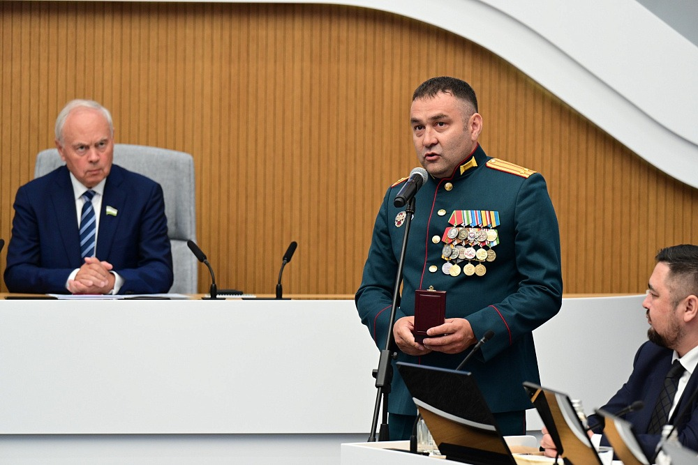 Глава республики вручил ордена генерала Шаймуратова участникам СВО из Башкирии