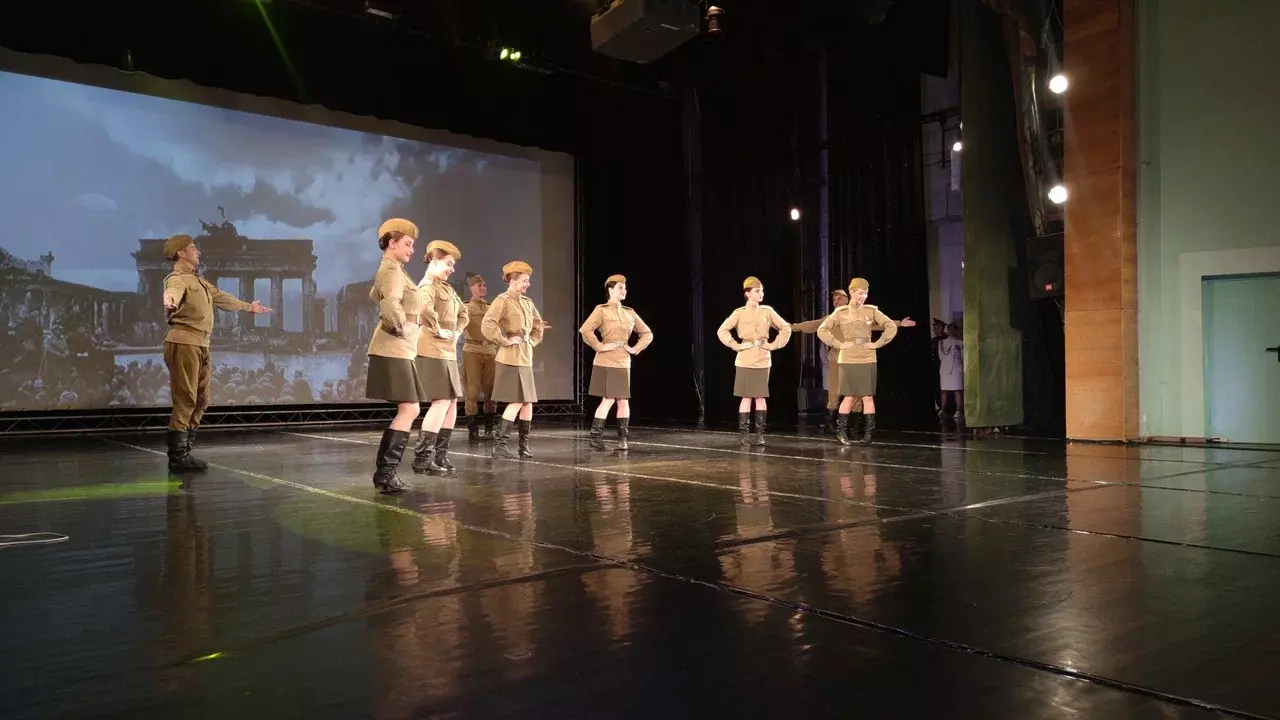 В городе Башкирии Ансамбль песни и пляски ЦВО провел концерт