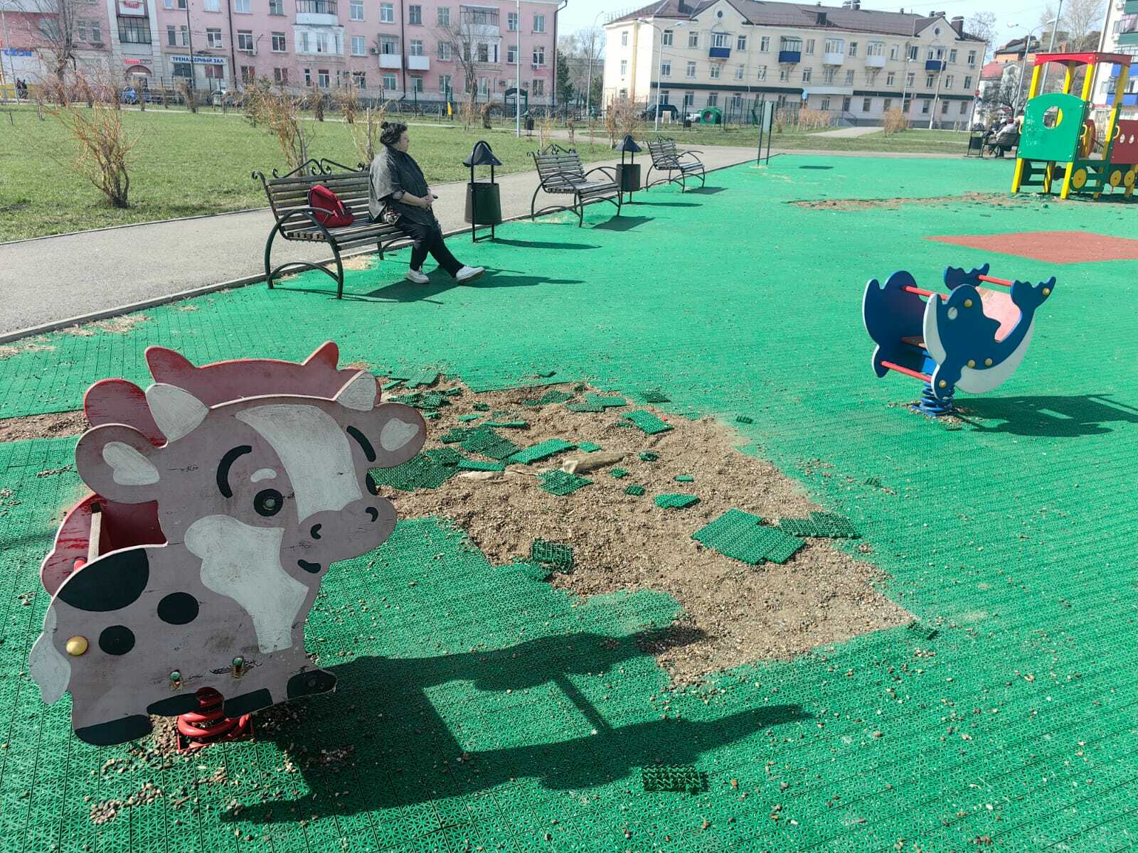 Детская площадка – опасное место?