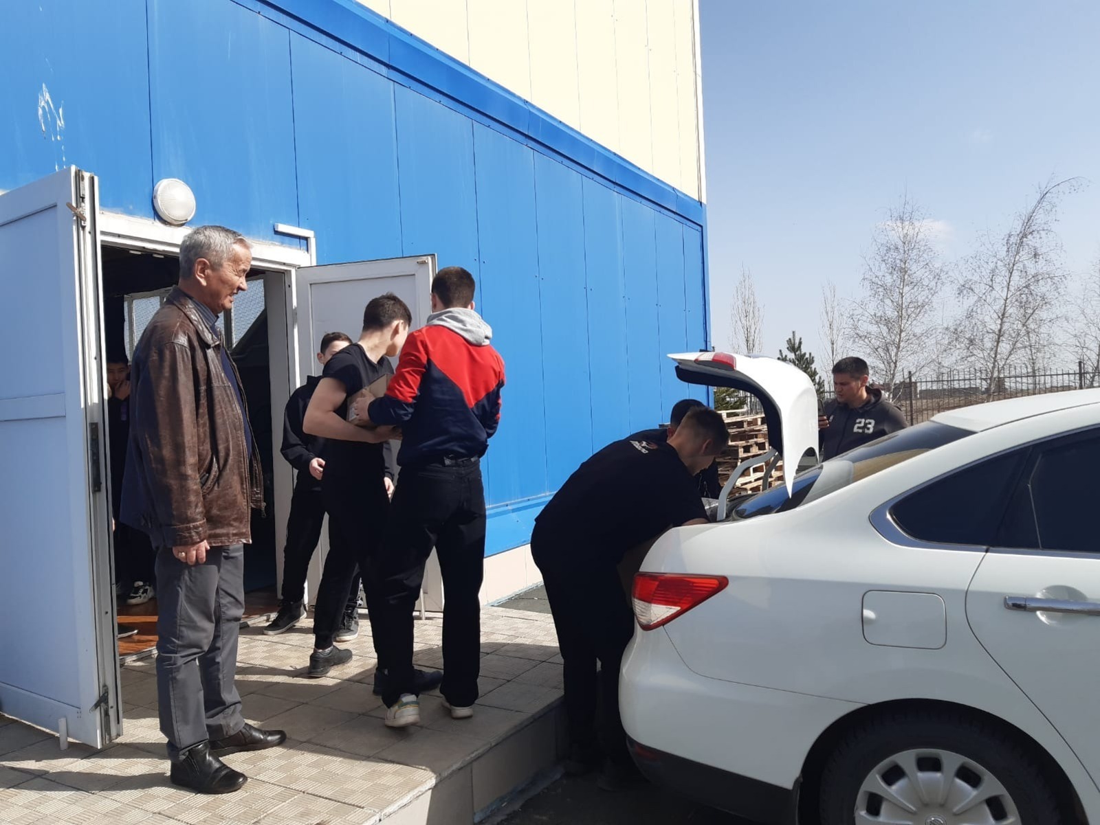 Журналисты из Башкирии собрали и отвезли гуманитарную помощь для жителей районов, пострадавших от затопления