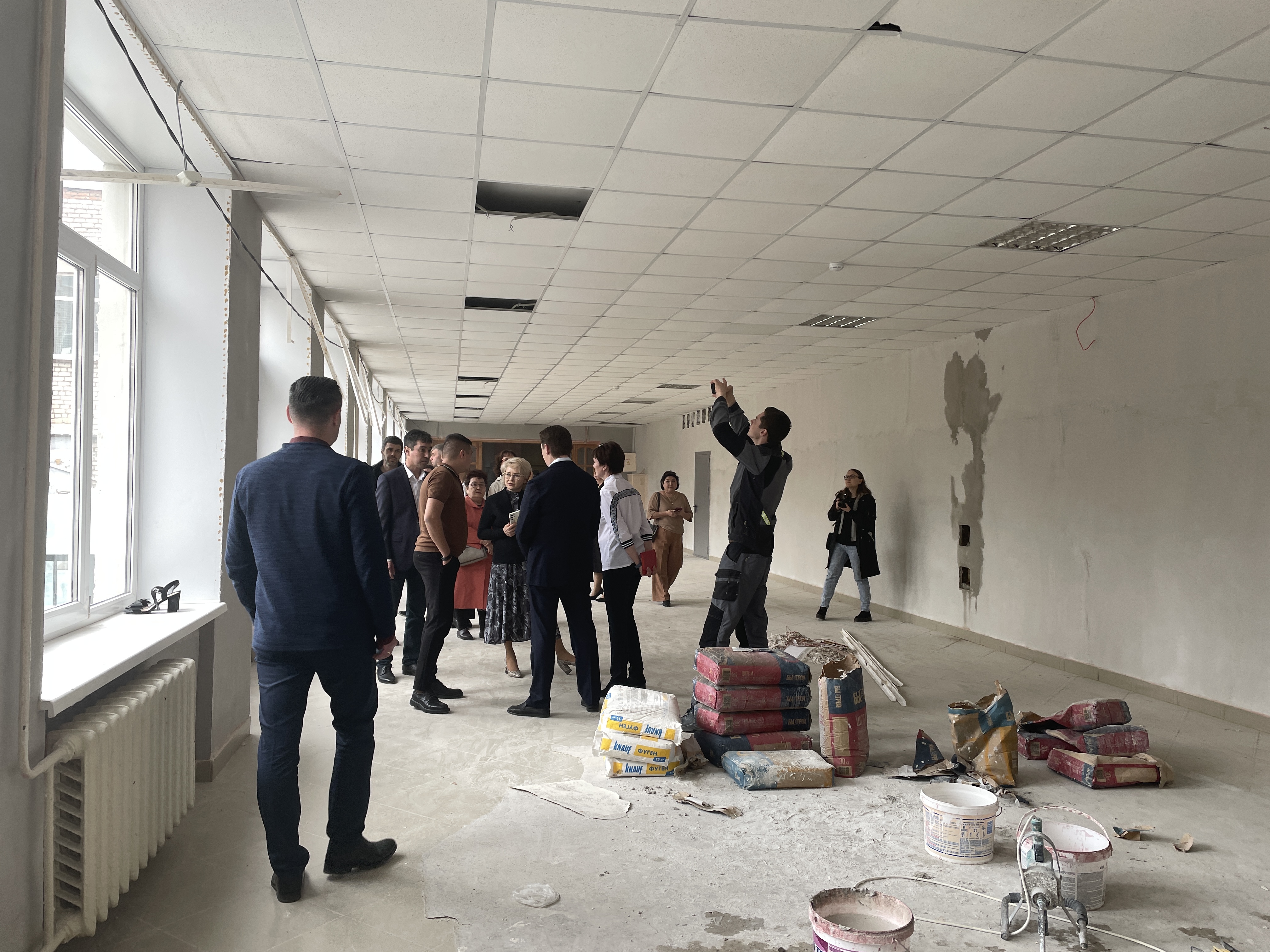 Депутаты Башкирии оценили Стерлитамакскую школу N 17, которую капитально ремонтируют по федеральному проекту «Школа мечты»