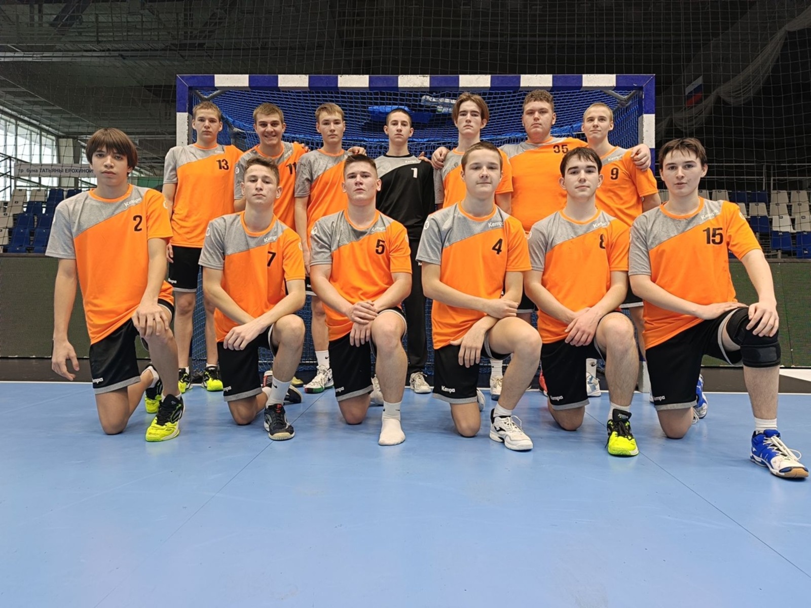 Юные гандболисты из Стерлитамака победили в соревнованиях, которые прошли в городе Тольятти