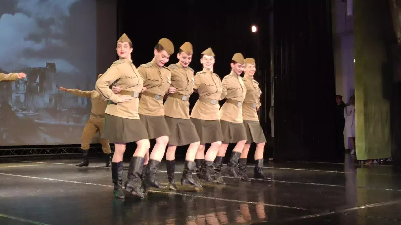 В городе Башкирии Ансамбль песни и пляски ЦВО провел концерт