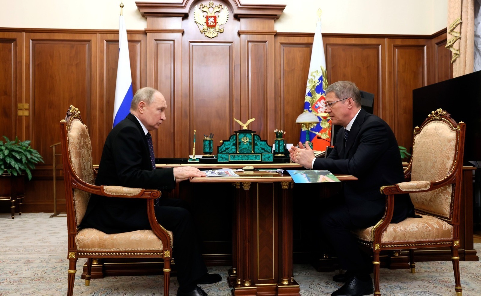 Политологи проанализировали встречу главы Башкортостана с президентом страны