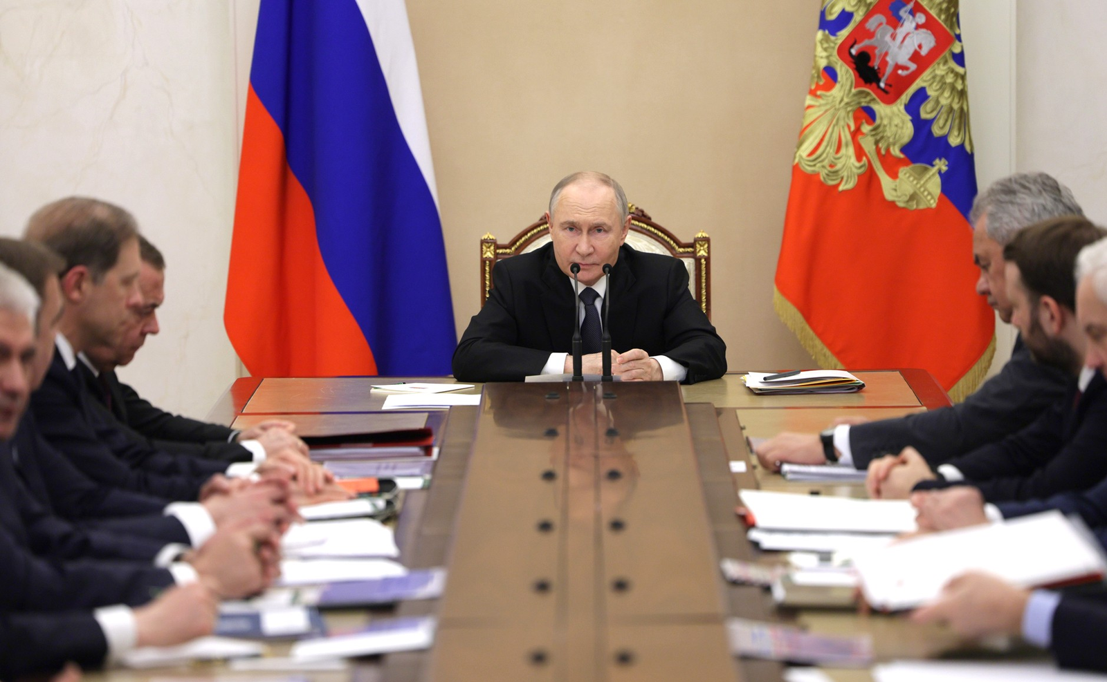 Владимир Путин провёл заседание Военно-промышленной комиссии РФ