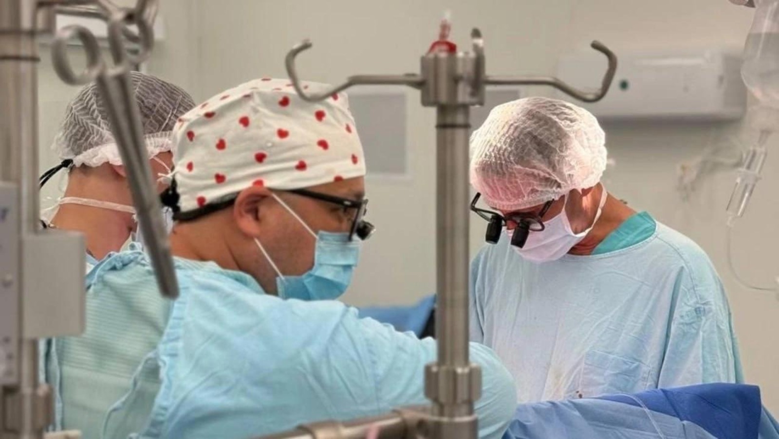 Спасают и старых, и малых