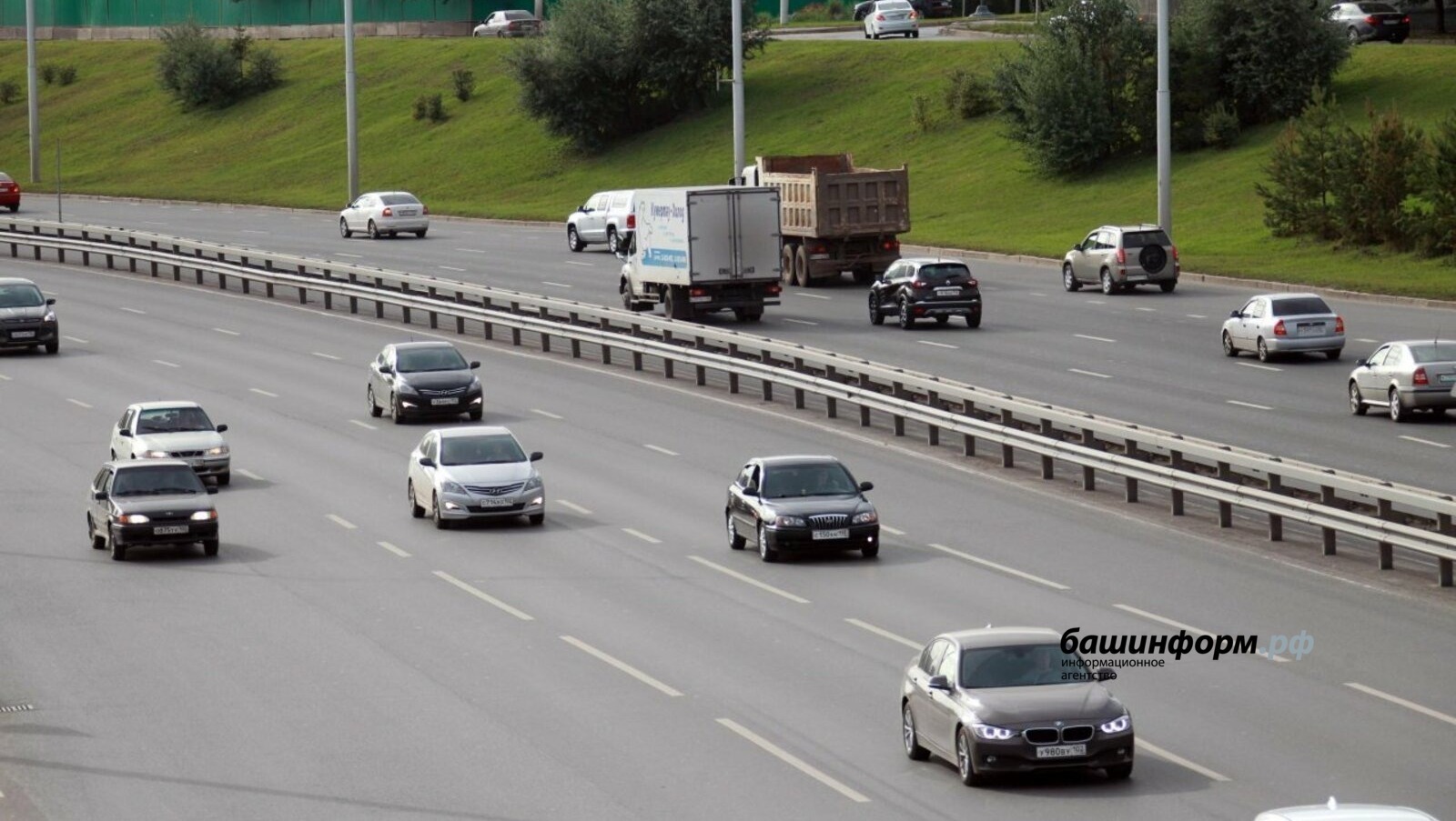 Глава Башкирии подписал закон о продлении транспортных льгот для участников СВО