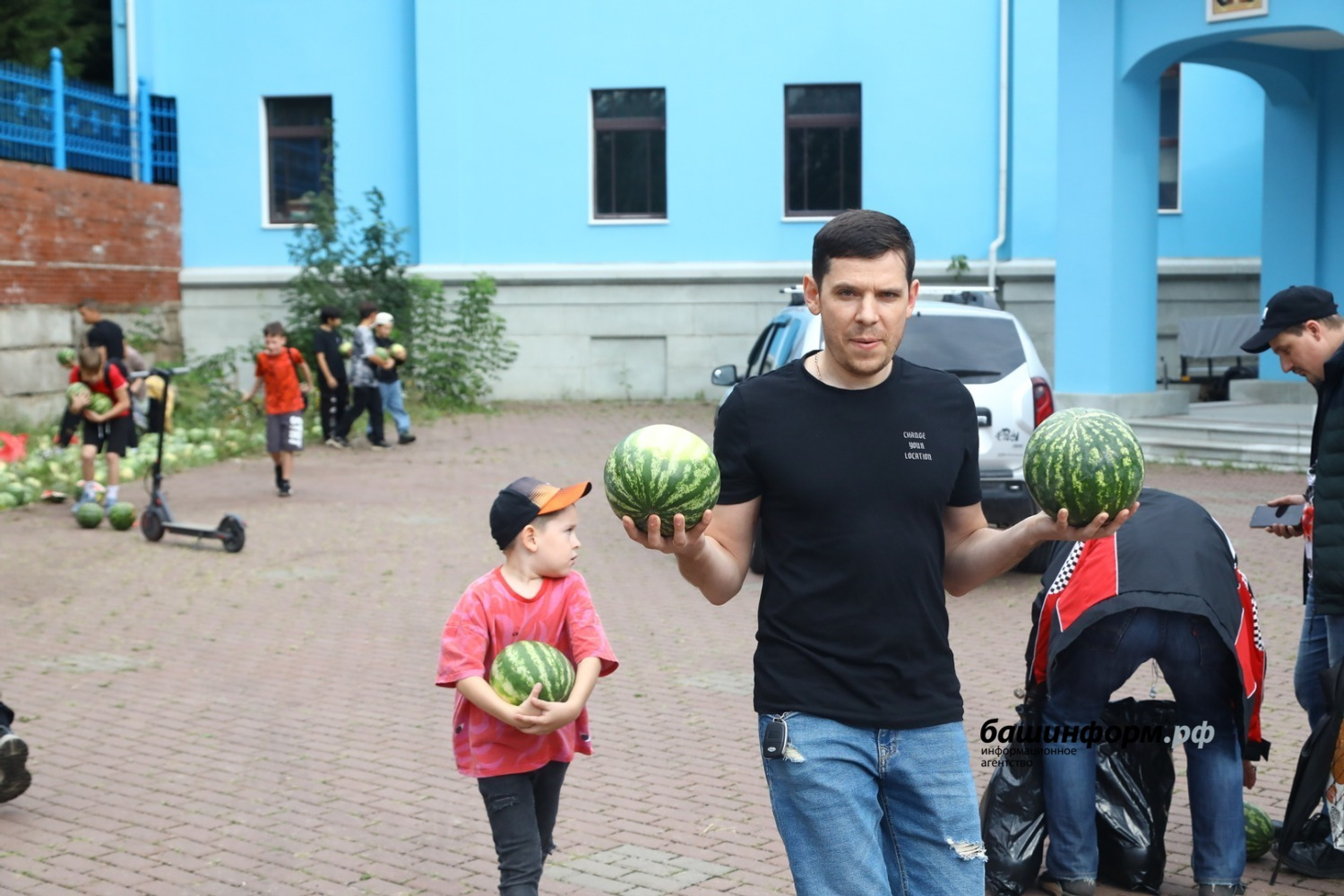 В Башкирии собору пожертвовали целую фуру арбузов