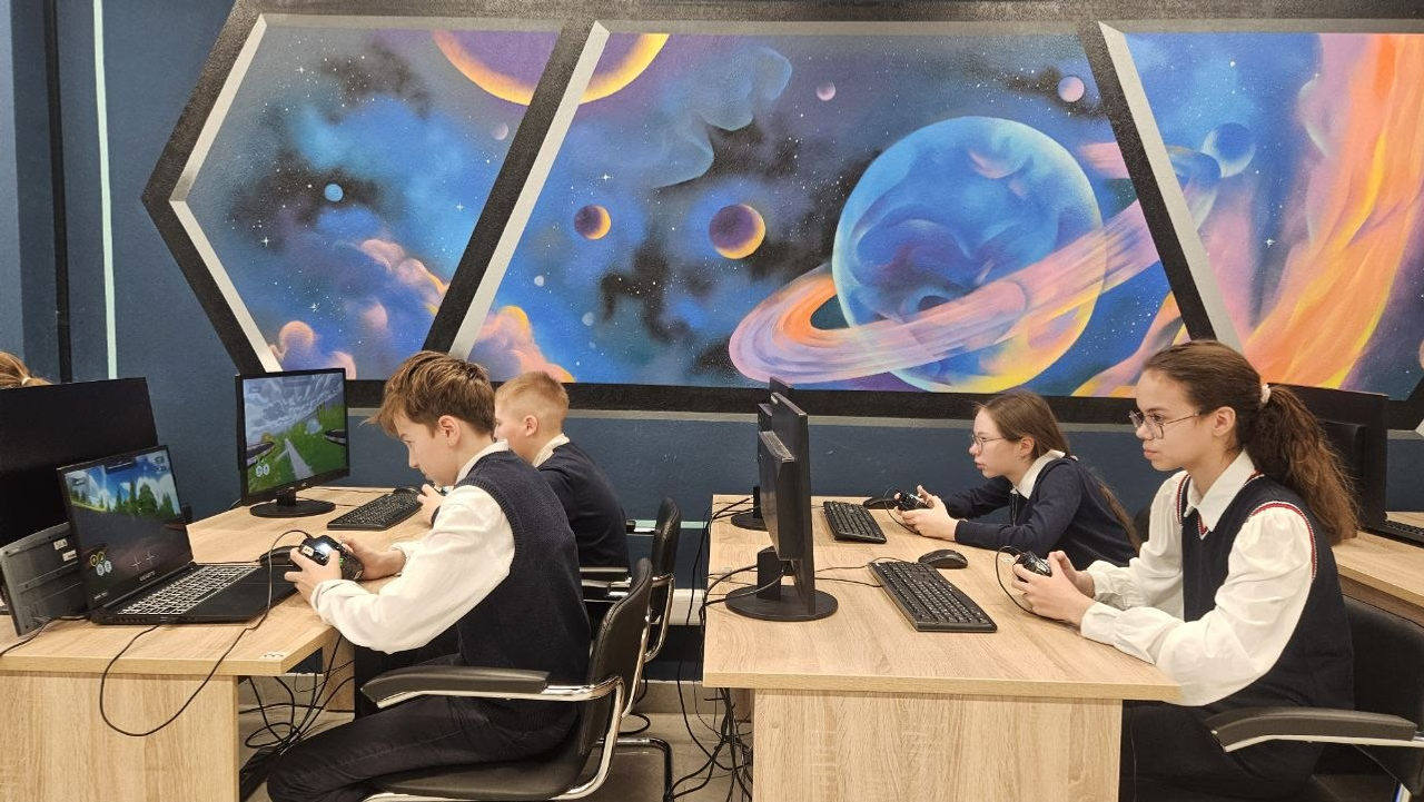 В Межвузовском кампусе Евразийского НОЦ прошла Неделя космоса