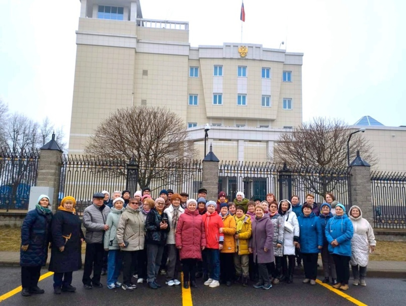 «Серебряные» туристы участвовали в выборах Президента России в Минске