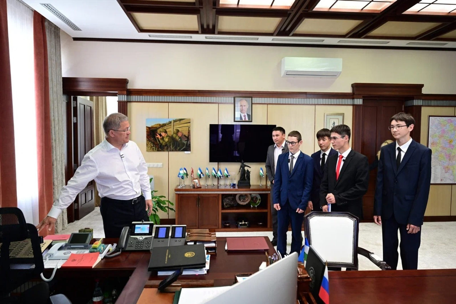 Стерлитамакские лицеисты встретились с Главой РБ Радием Хабировым