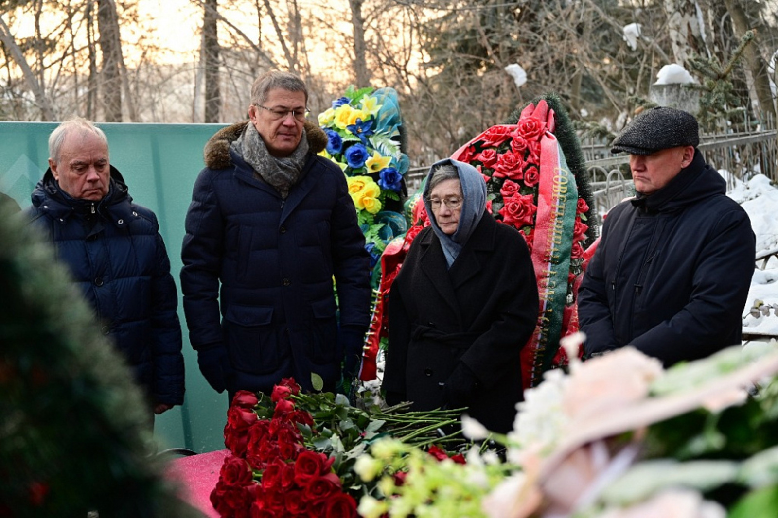 Глава Башкирии Радий Хабиров почтил память первого Президента Башкортостана Муртазы Рахимова