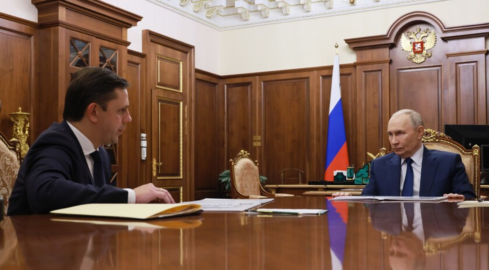 Владимир Путин поблагодарил регионы за поддержку наших бойцов и членов их семей