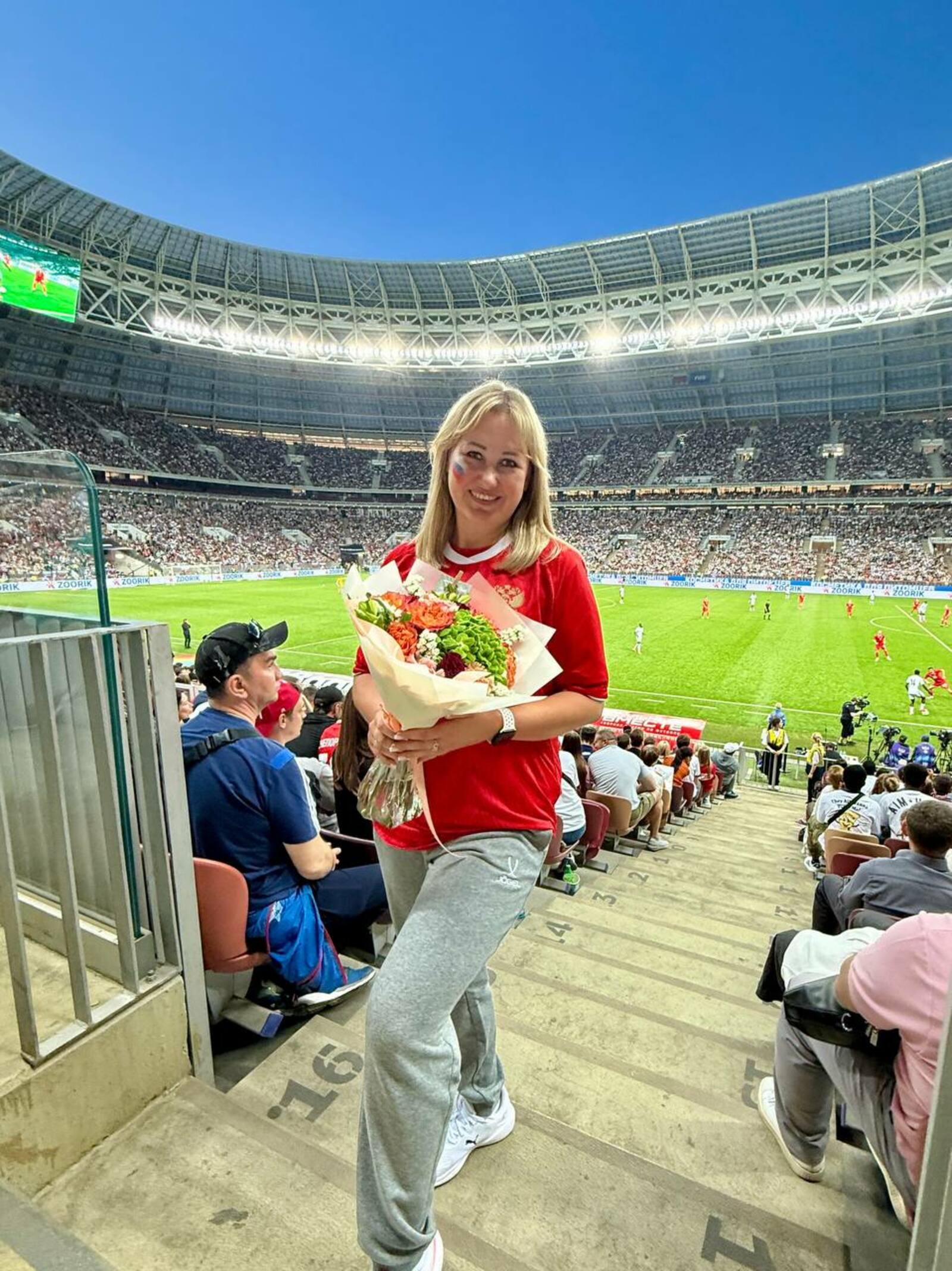 Девочки в футболе