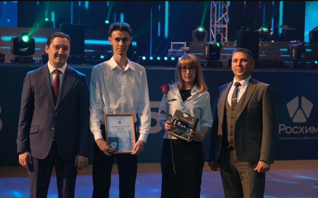 Друзья, мы продолжаем конкурс «Выпускники – 2025»