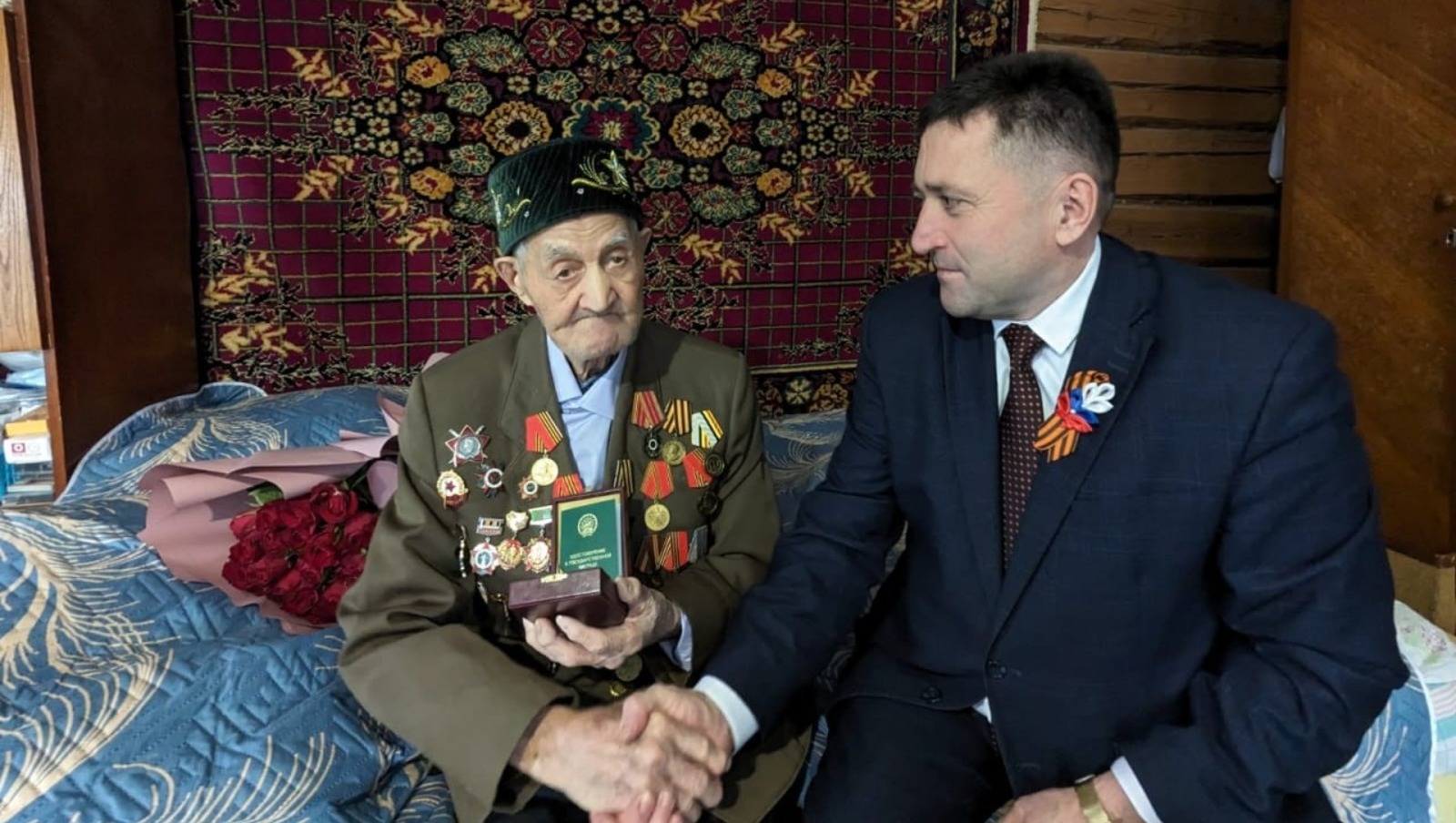 Столетнему ветерану в Башкирии вручили орден Шаймуратова