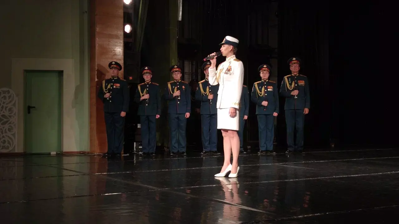 В городе Башкирии Ансамбль песни и пляски ЦВО провел концерт