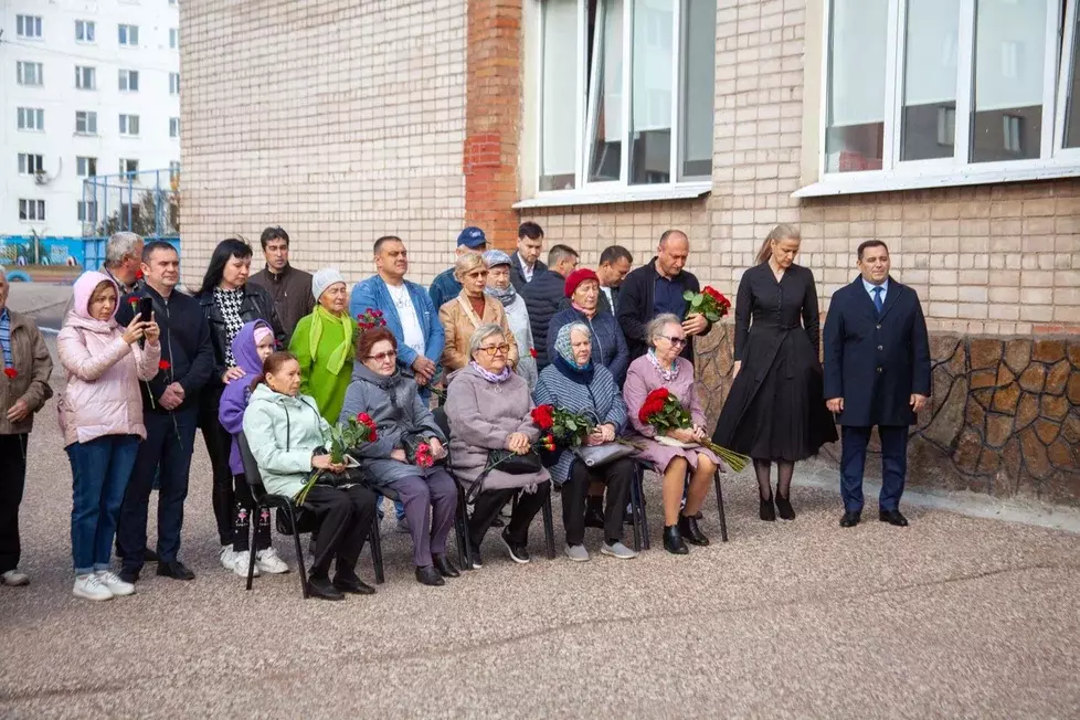В стерлитамакских школах увековечили память погибших участников СВО