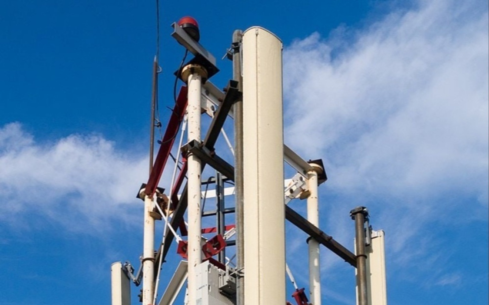 В 16 регионах России ограничен мобильный интернет