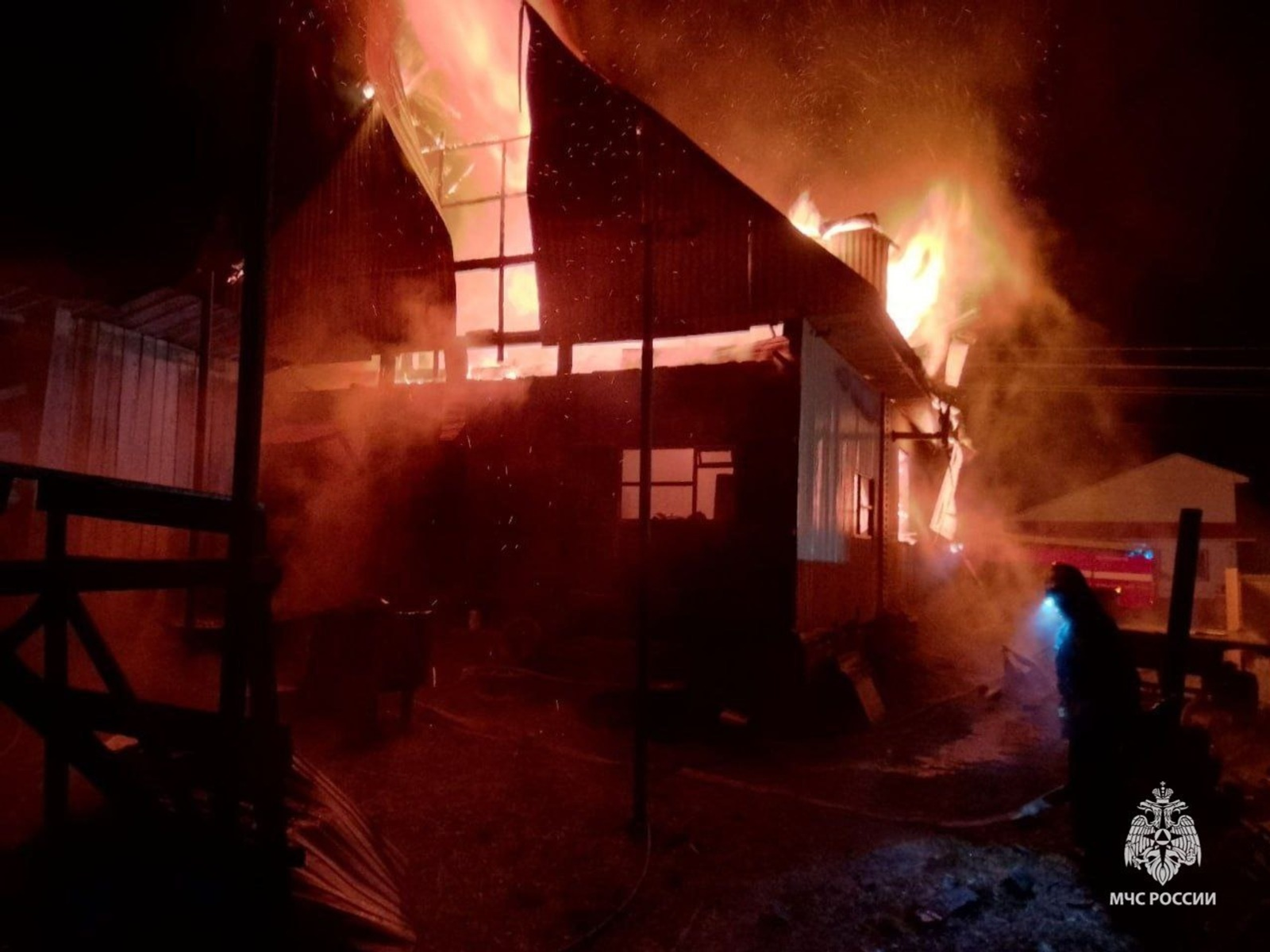 В Башкирии подросток вывел семью из горящего дома