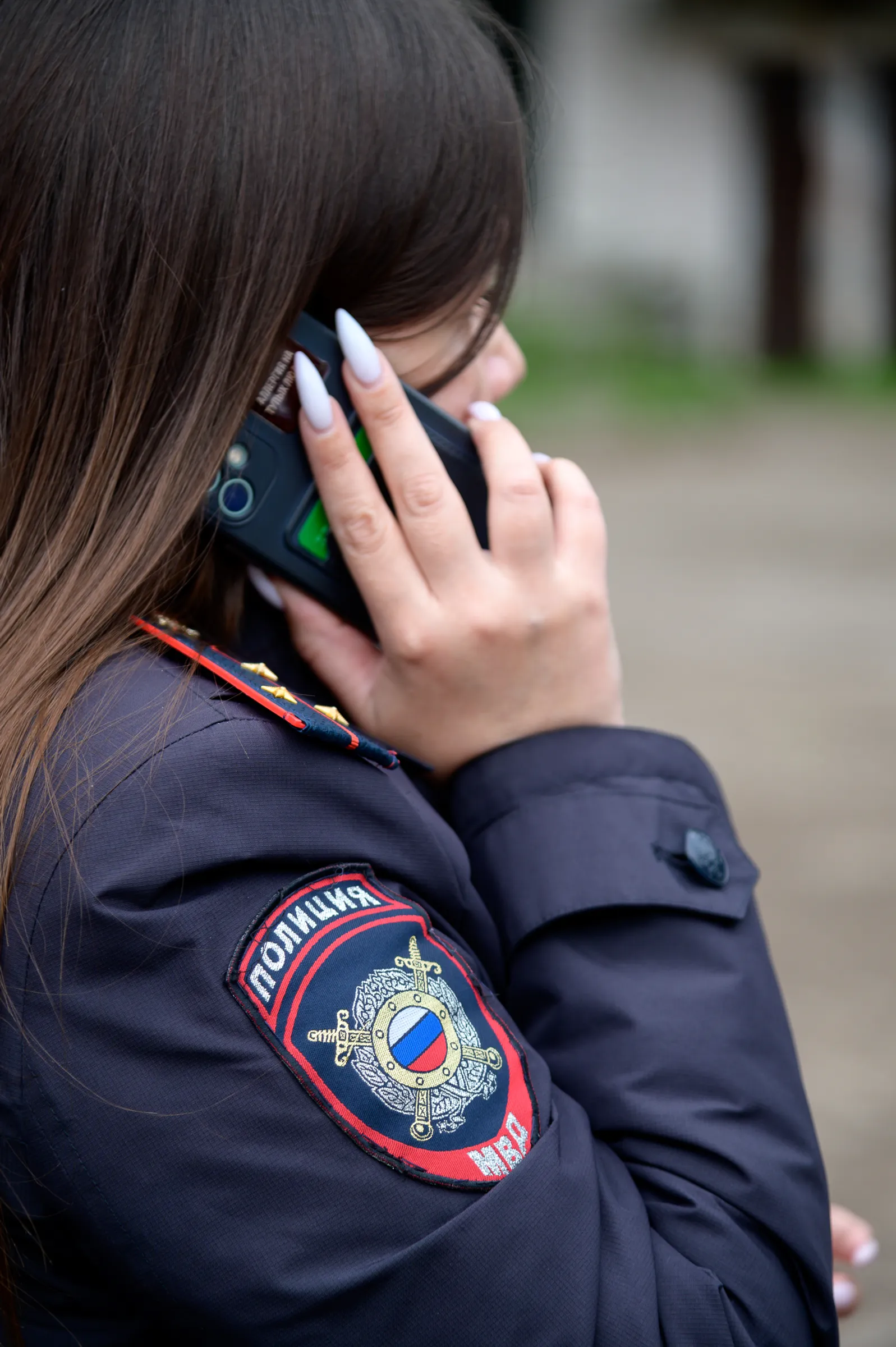 В центре внимания — подростки на дороге