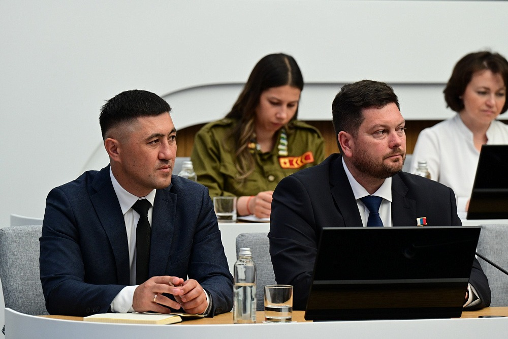 Глава республики вручил ордена генерала Шаймуратова участникам СВО из Башкирии