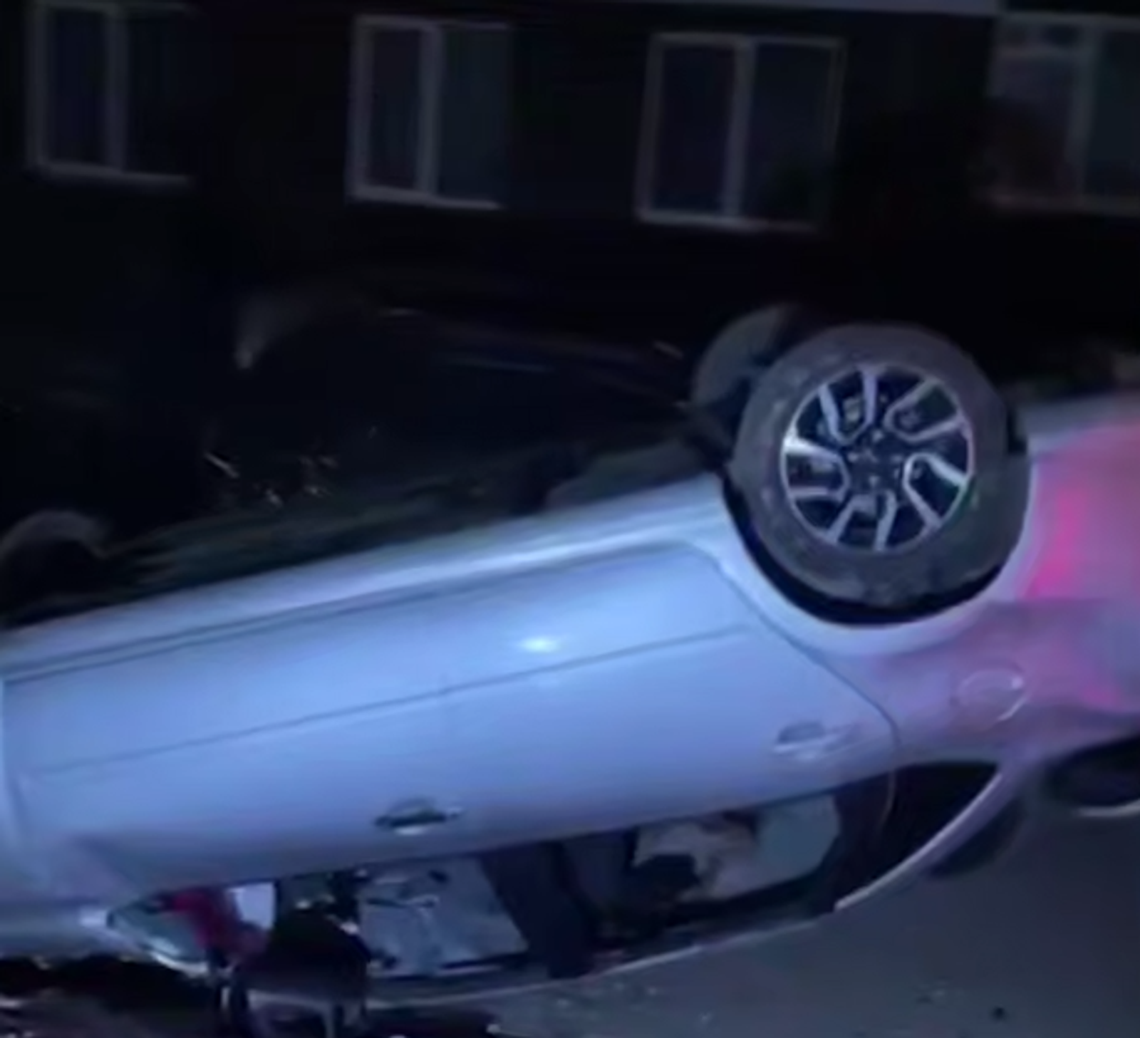 В Стерлитамаке пьяный водитель пытался скрыться от ГАИ и устроил аварию. Видео