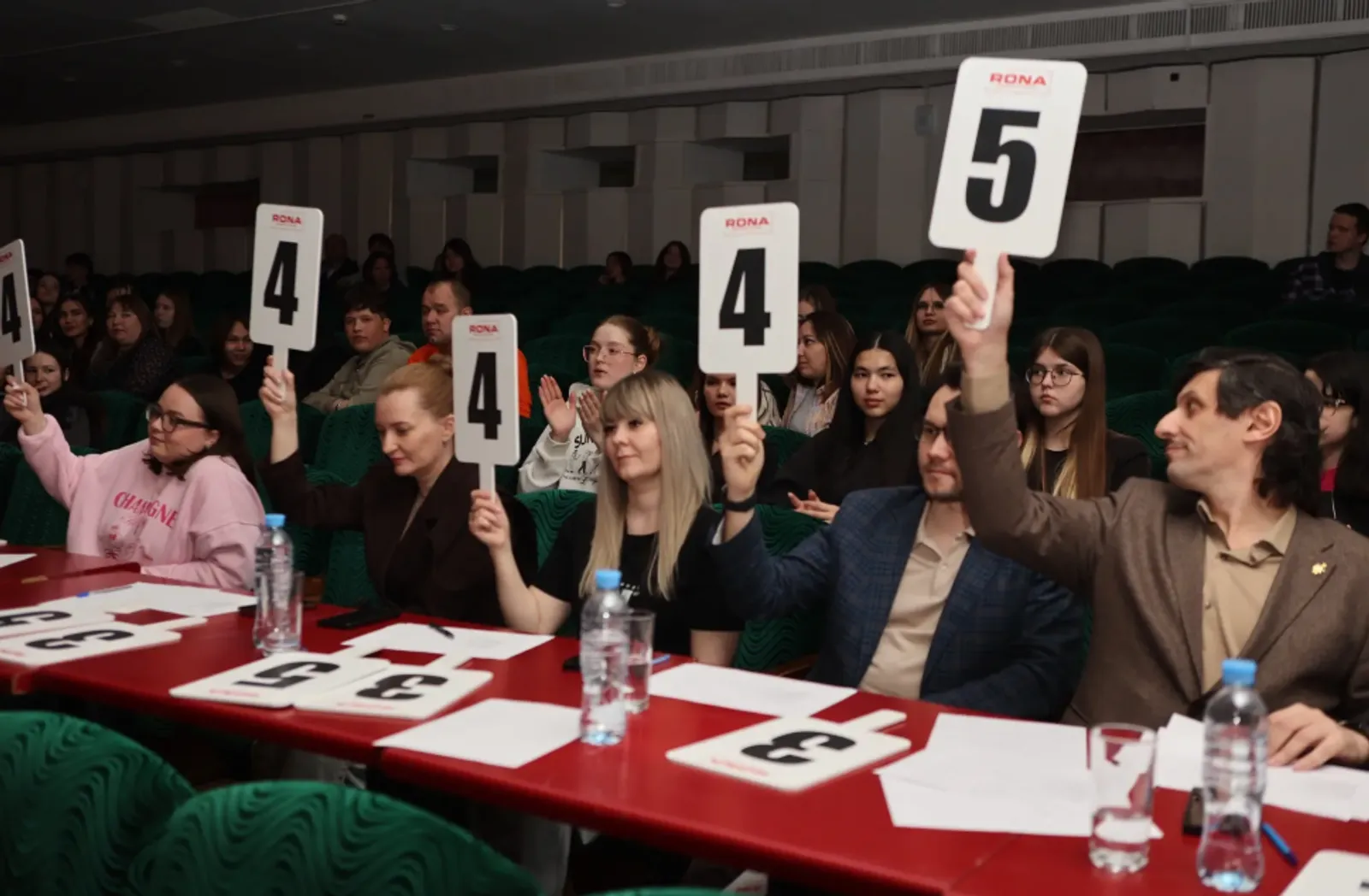 В «Молодёжке» - четвертьфиналы