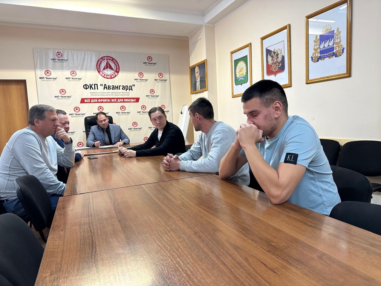 Глава администрации Стерлитамака встретился с семьями погибших на "Авангарде"