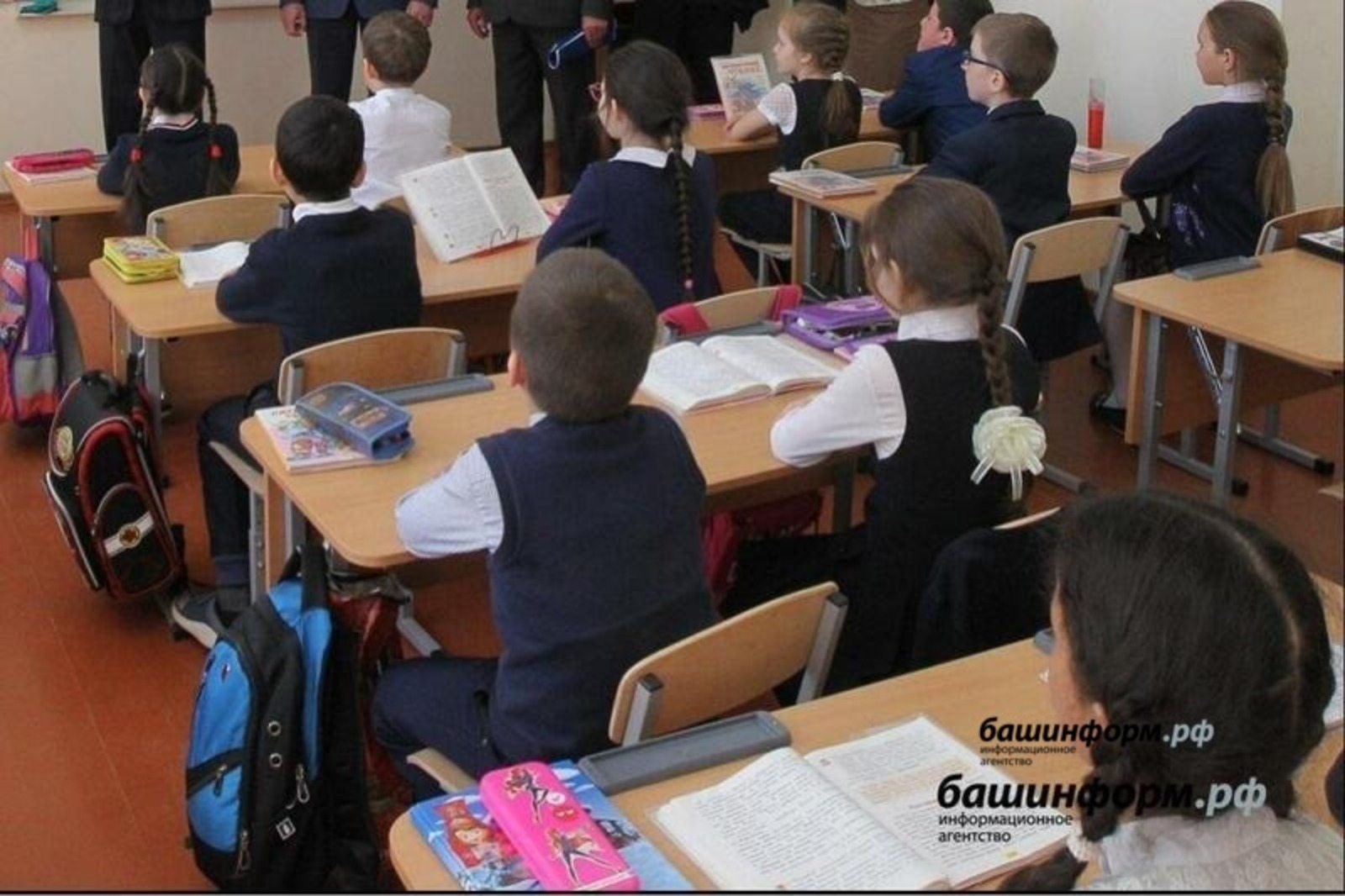 Школьники и педагоги Башкирии получат электронные профили