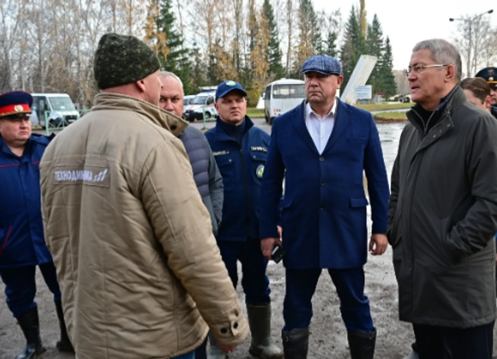 Радий Хабиров посетил площадку стерлитамакского завода «Авангард»